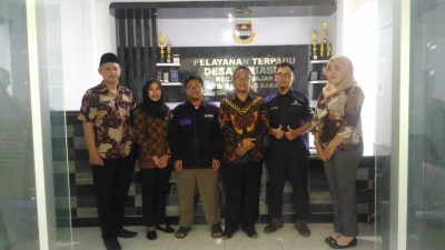 Presentasi EasyDes di Desa Giriasih Bandung Barat
